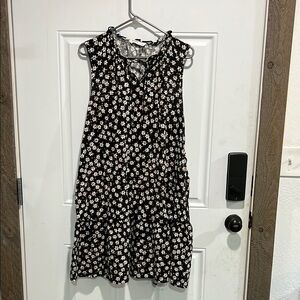Linen and Rayon Floral peasant mom Black Floral Sleeveless Dress